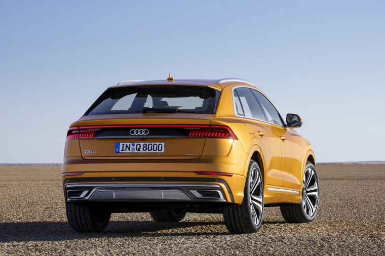 2019 Audi Q8 Premium 55 TFSI quattro Picture