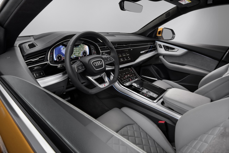 2019 Audi Q8 Premium 55 TFSI quattro Interior Picture