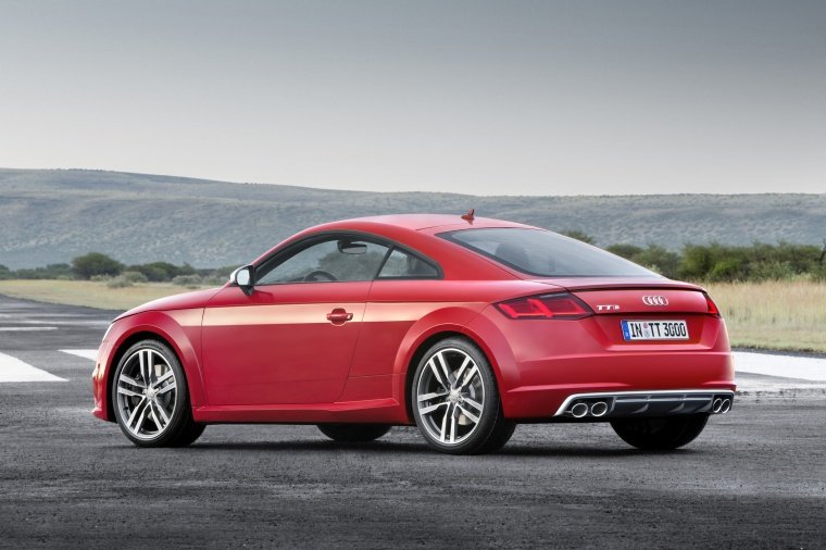 2016 Audi TTS Coupe Picture