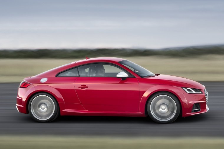 2016 Audi TTS Coupe Picture