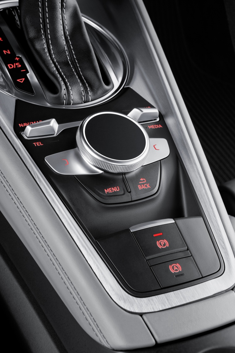 2017 Audi TTS Coupe Center Console Picture