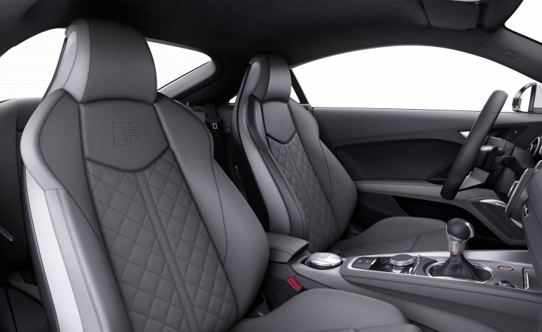 2018 Audi TTS Coupe Front Seats Picture