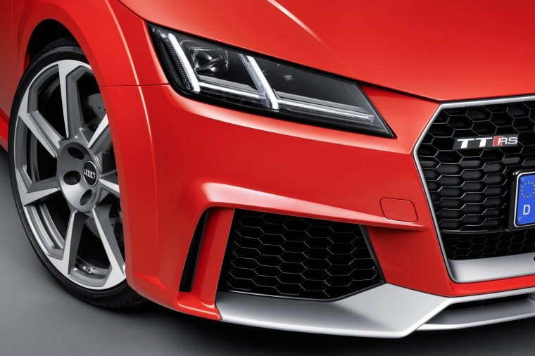 2018 Audi TT RS Coupe Headlight Picture