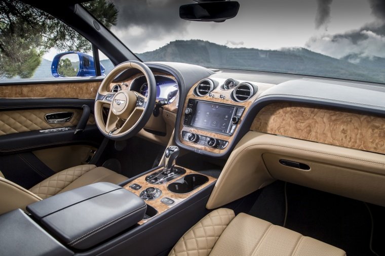 2018 Bentley Bentayga Interior Picture