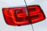 Picture of 2018 Bentley Bentayga Tail Light