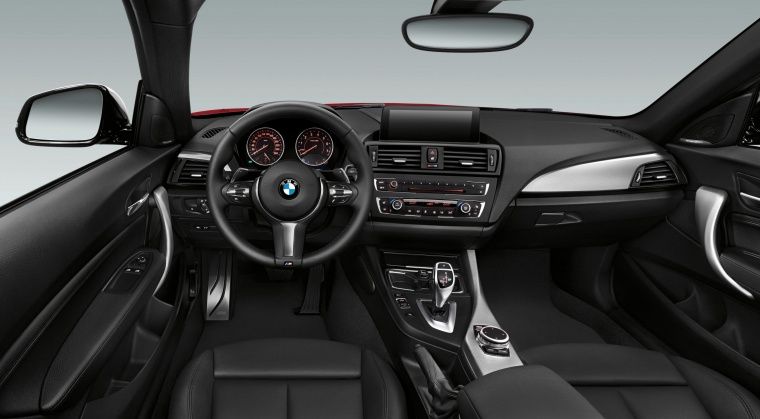 2014 BMW M235i Cockpit Picture