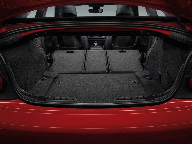 2014 BMW M235i Trunk Picture