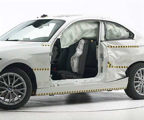 2014 BMW 2-Series IIHS Side Impact Crash Test Picture