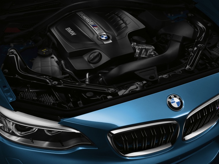 2016 BMW M2 Coupe 3.0-liter Inline-6 turbocharged Engine Picture