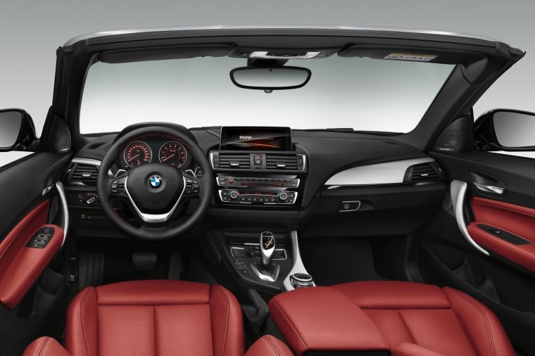 2017 BMW 2-Series Convertible Cockpit Picture