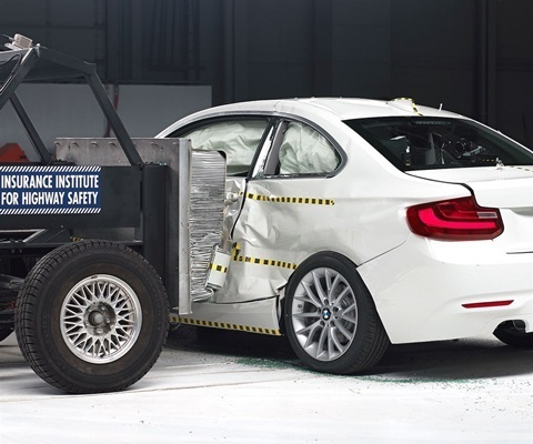 2017 BMW 2-Series Coupe IIHS Side Impact Crash Test Picture