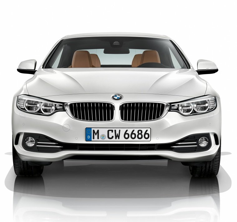 2014 BMW 428i Convertible with top closed Picture