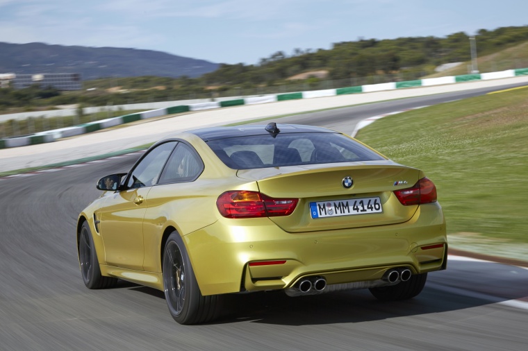 2015 BMW M4 Coupe Picture