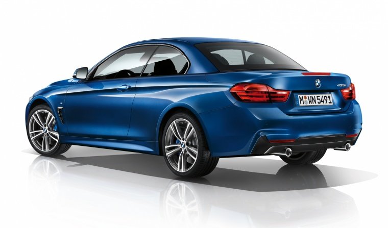 2015 BMW 435i Convertible with top closed Picture