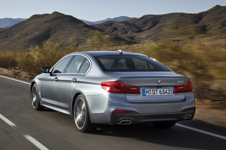 2018 BMW 540i Sedan Picture