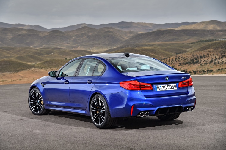 2018 BMW M5 Sedan Picture