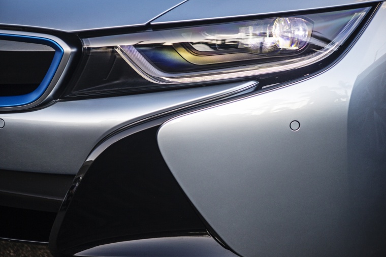 2015 BMW i8 Coupe Headlight Picture