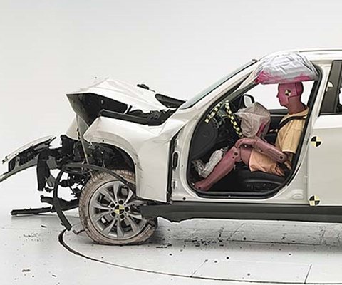2013 BMW X1 IIHS Frontal Impact Crash Test Picture