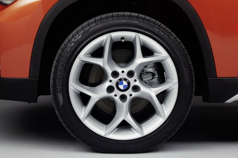 2015 BMW X1 Rim Picture