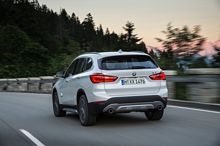 2017 BMW X1 xDrive28i Picture
