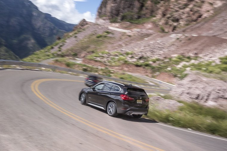 2017 BMW X1 xDrive28i Picture