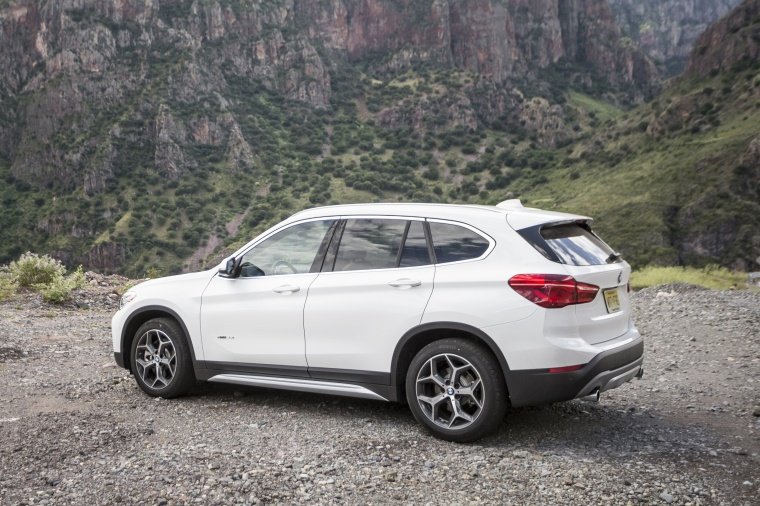 2017 BMW X1 xDrive28i Picture