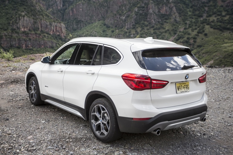 2017 BMW X1 xDrive28i Picture