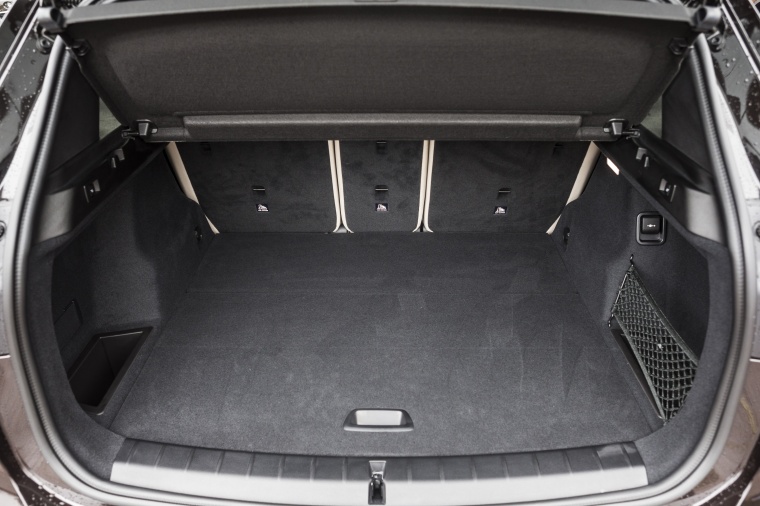 2018 BMW X1 xDrive28i Trunk Picture