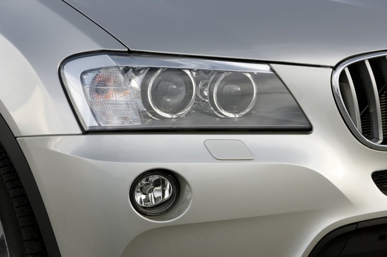 2014 BMW X3 xDrive35i Headlight Picture