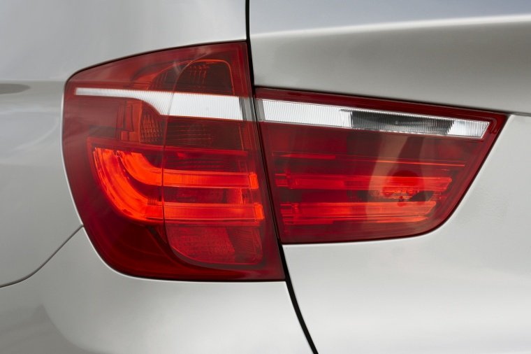 2014 BMW X3 xDrive35i Tail Light Picture