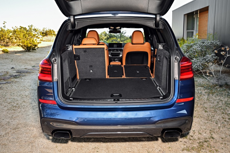 2018 BMW X3 M40i Trunk Picture