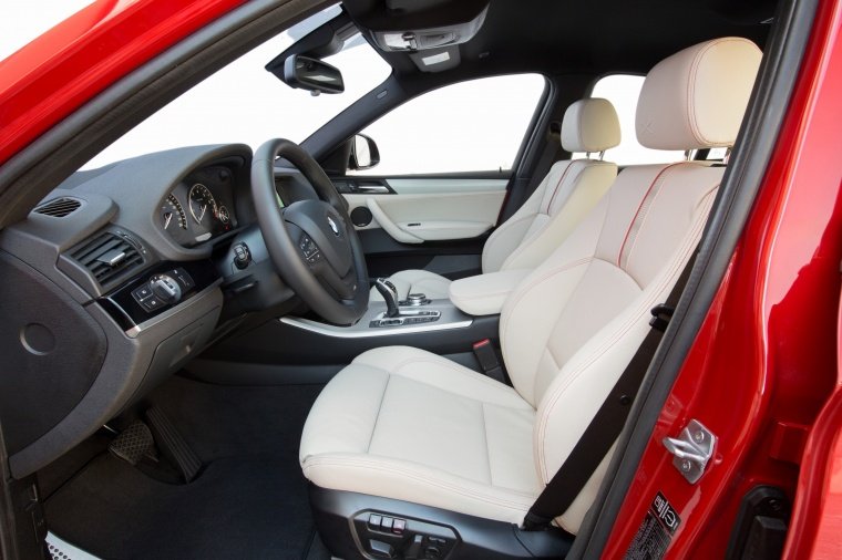 2016 BMW X4 xDrive35i Front Seats Picture