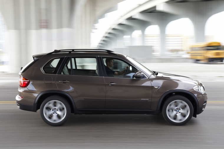 2012 BMW X5 xDrive50i Picture