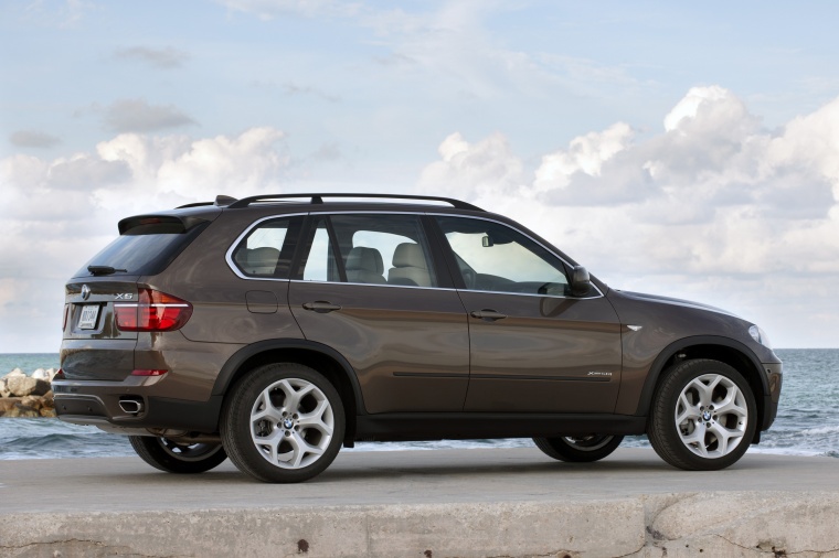 2012 BMW X5 xDrive50i Picture