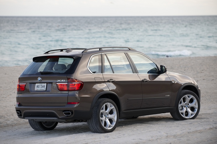 2012 BMW X5 xDrive50i Picture