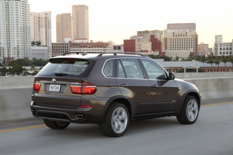 2013 BMW X5 xDrive50i Picture