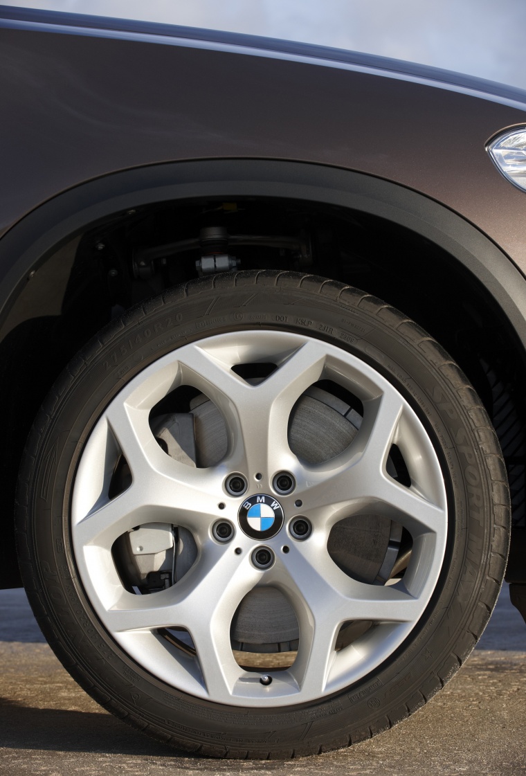 2013 BMW X5 xDrive50i Rim Picture