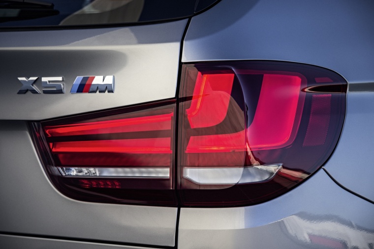 2015 BMW X5 M Tail Light Picture