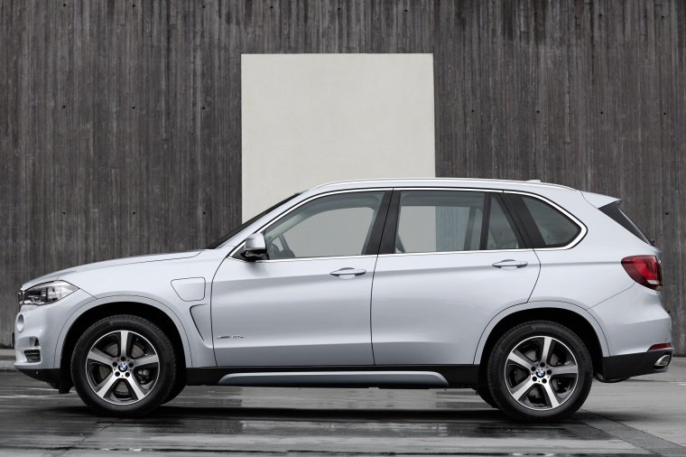 2016 BMW X5 xDrive40e Picture