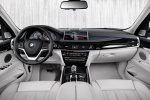 Picture of 2017 BMW X5 xDrive40e Cockpit