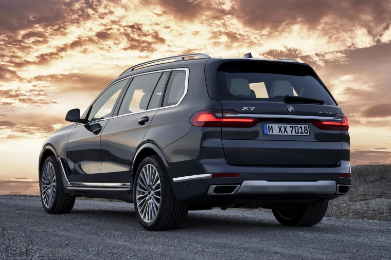 2019 BMW X7 xDrive40i AWD Picture