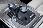 Picture of 2019 BMW X7 xDrive40i AWD Center Console
