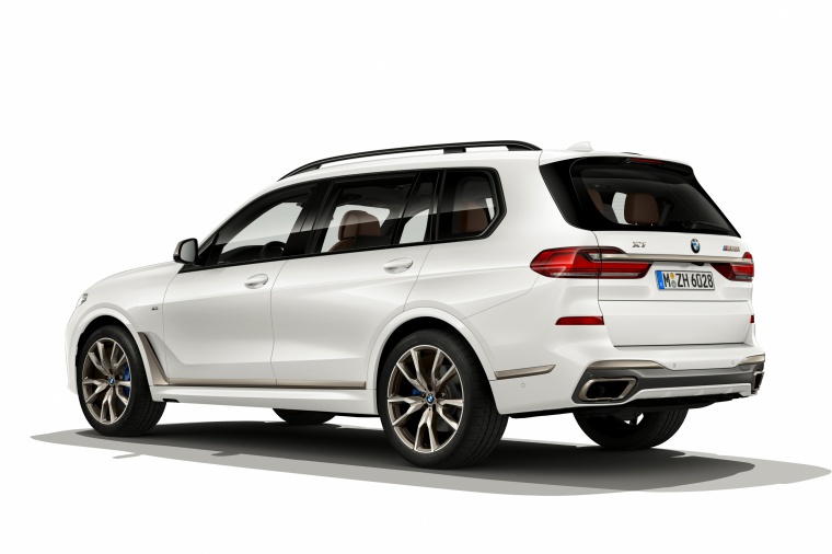 2019 BMW X7 M50i AWD Picture