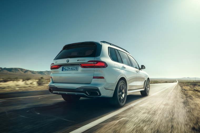 2019 BMW X7 M50i AWD Picture