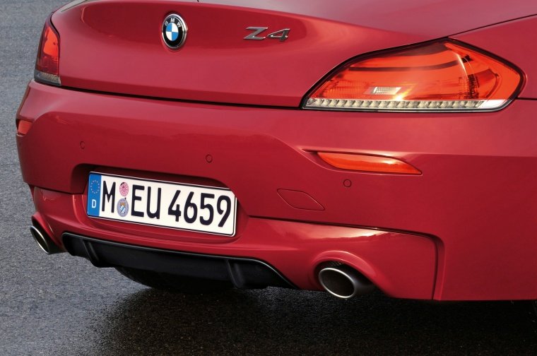2015 BMW Z4 sdrive35is Tail Light Picture