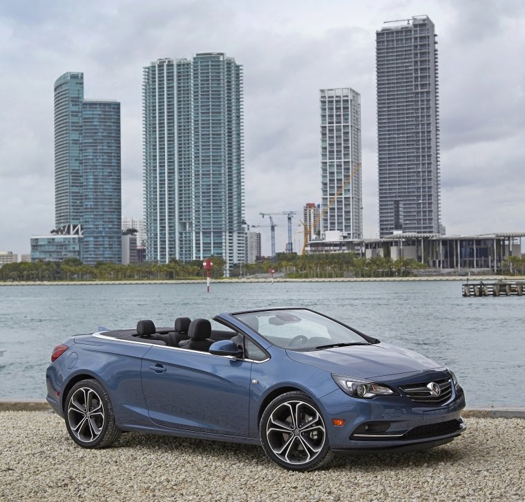2018 Buick Cascada Convertible Picture