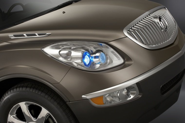 2012 Buick Enclave CXL Headlight Picture