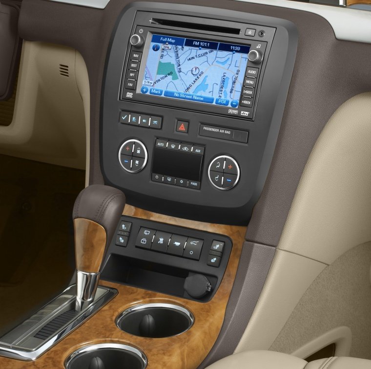 2012 Buick Enclave CXL Center Stack Picture
