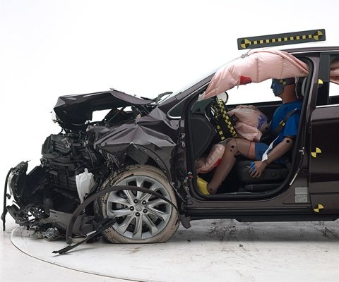 2016 Buick Envision IIHS Frontal Impact Crash Test Picture