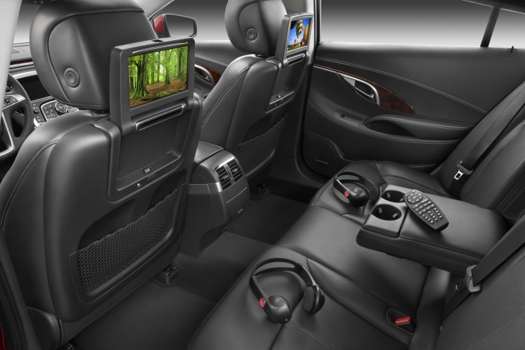 2010 Buick LaCrosse CXS Rear Seats Picture